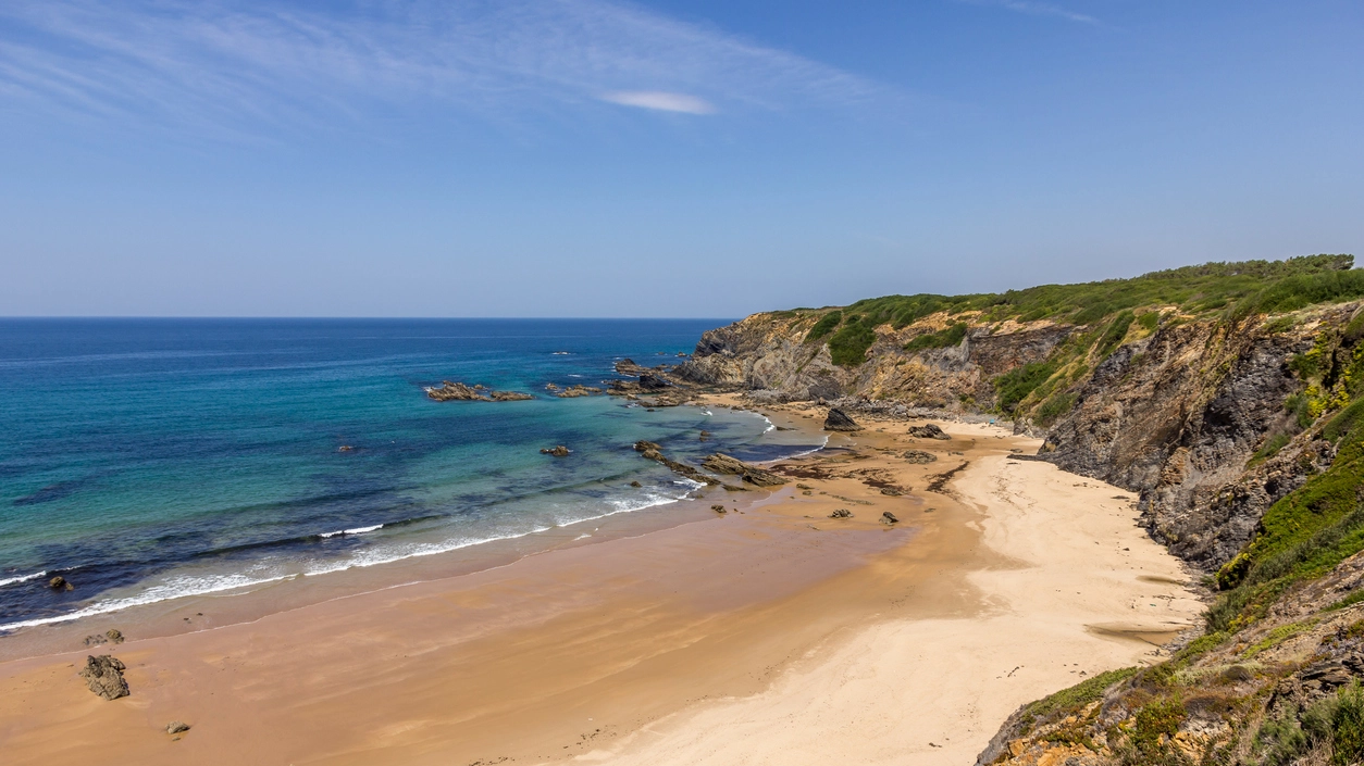 La costa della Rota Vicentina, in Portogallo - foto nmsimoes/Istock