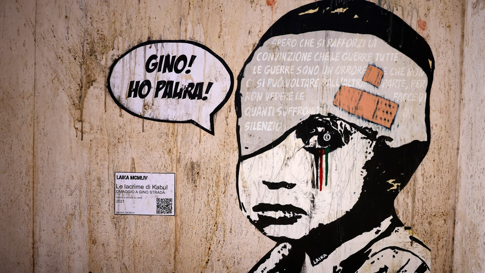 Il murale dedicato a Gino Strada e all'Afghanistan dalla street artist Laika