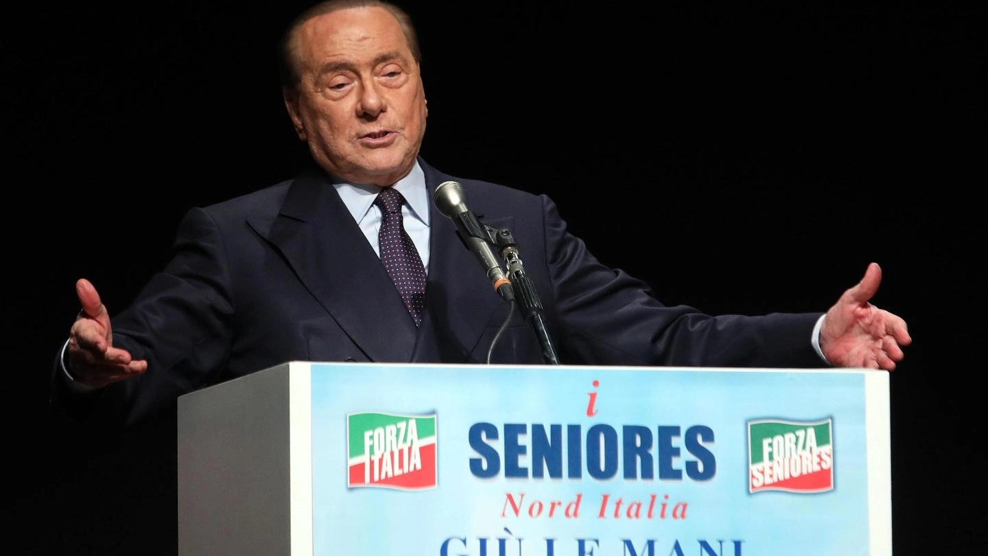 Silvio Berlusconi a un convegno di Forza Italia sulle pensioni (Ansa)