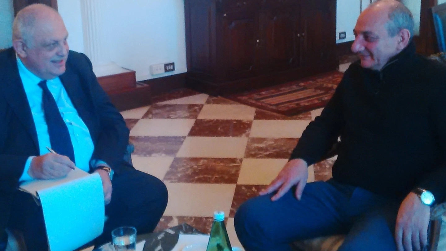 Il direttore de Il Giorno Giancarlo Mazzuca con il presidente del Nagorno-Karabakh