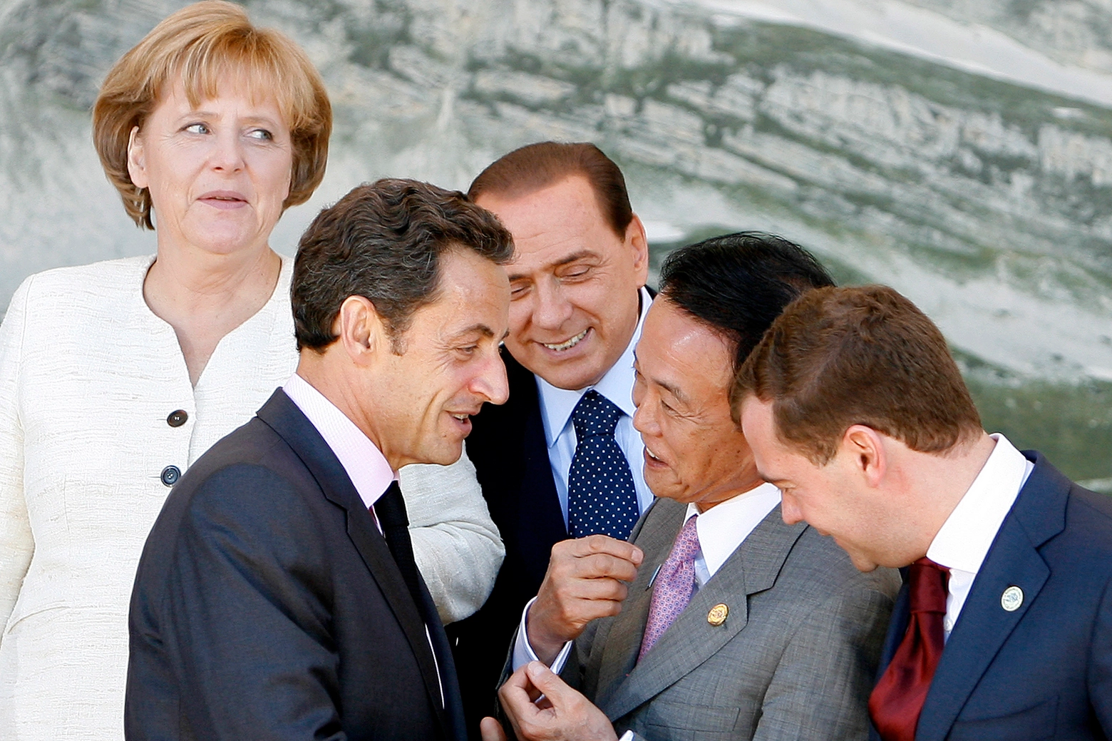 Berlusconi riceve i leader del G8 a L'Aquila