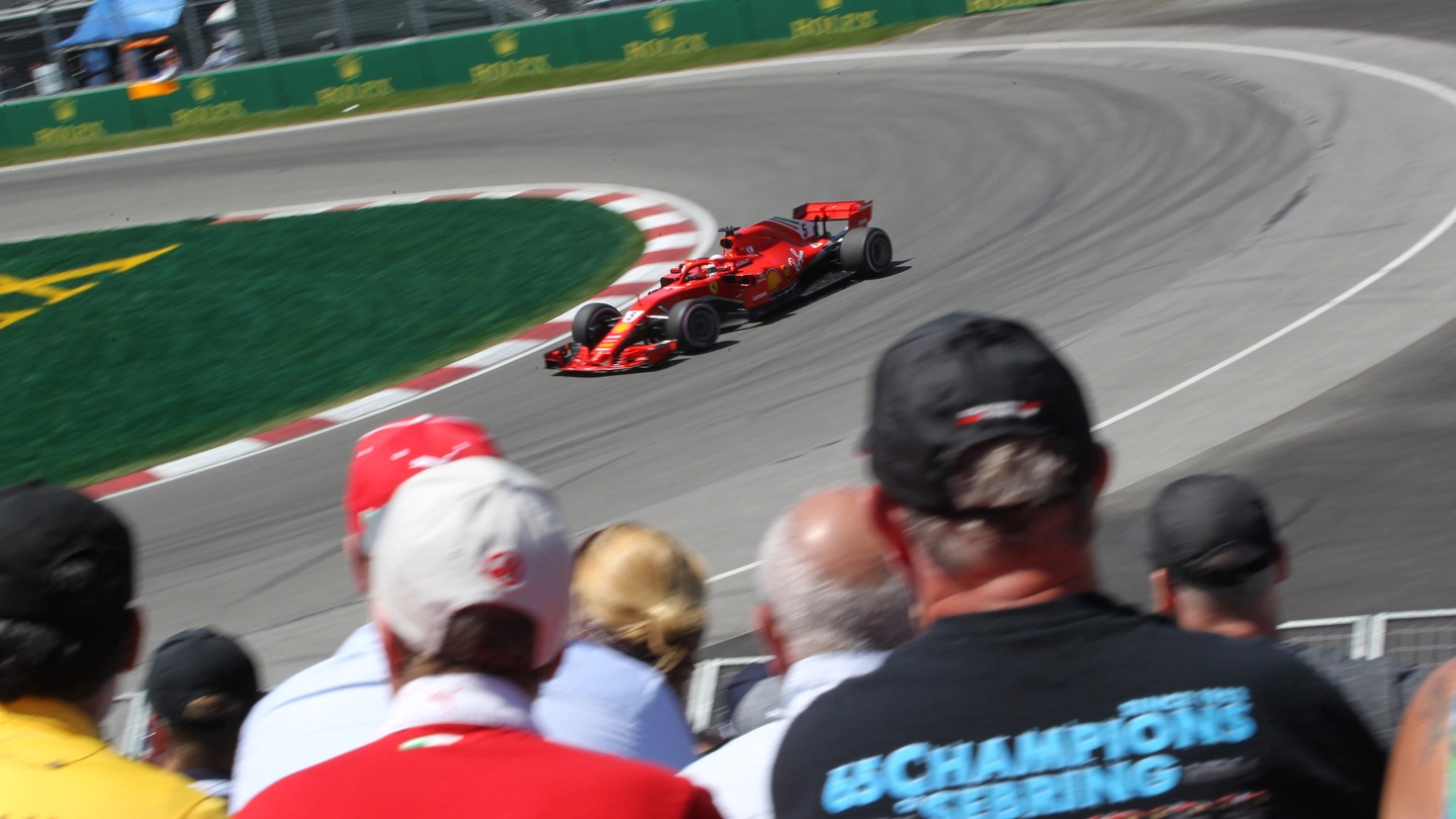 Vettel in curva (lapresse)