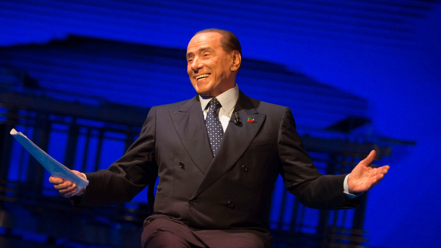 Silvio Berlusconi di nuovo in campo (ImagoEconomica)