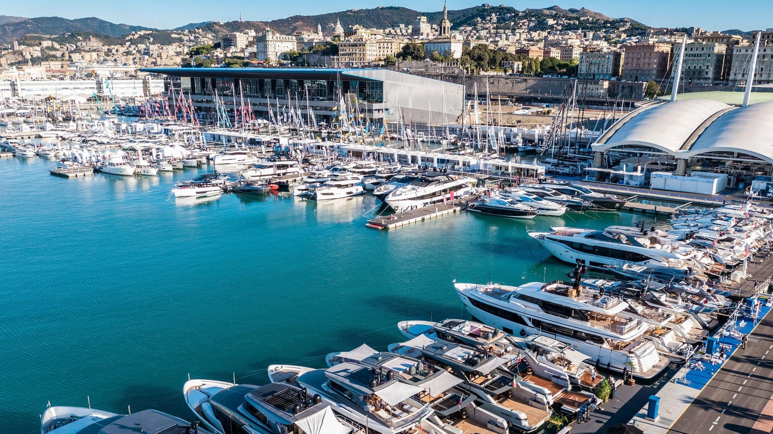 Sport, lusso e business  L’Ocean Race fa sognare  Genova e il suo Salone