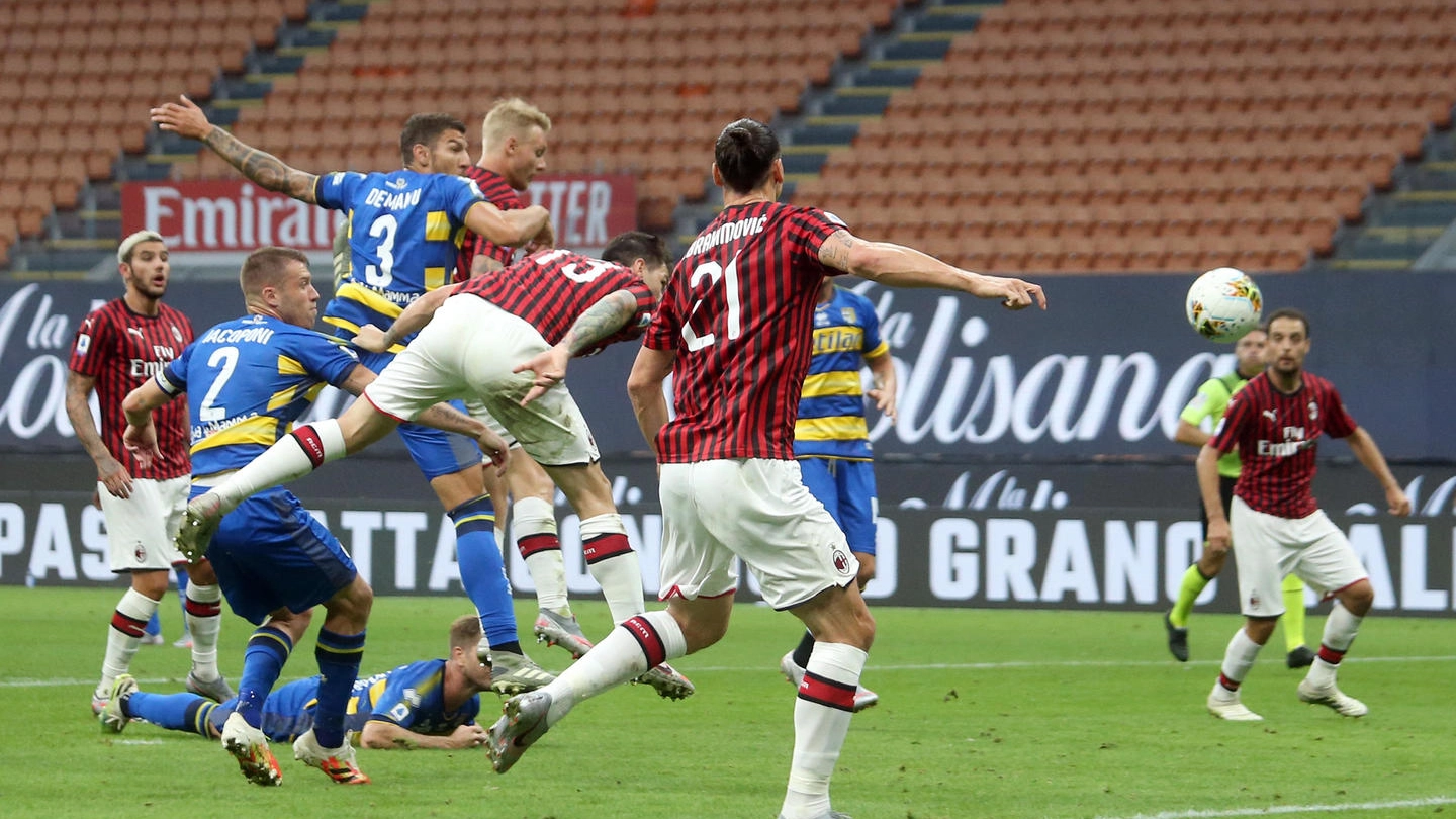 Romagnoli in gol di testa contro il Parma (Ansa)