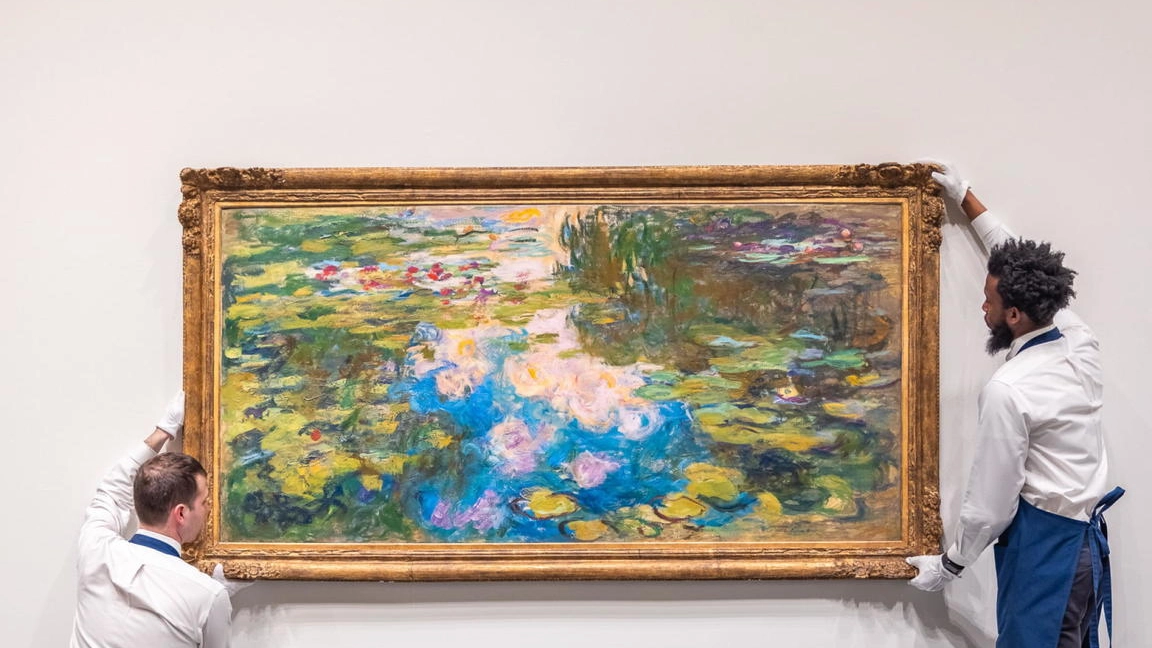 Il dipinto 'Le Bassin aux nympheas' di Claude Monet (Ansa)