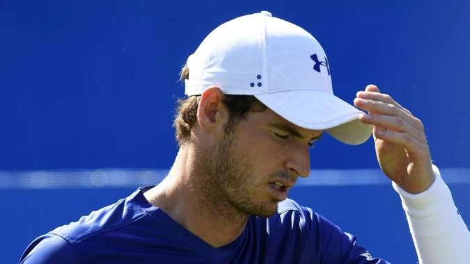 Noie a un'anca: Murray cancella un match
