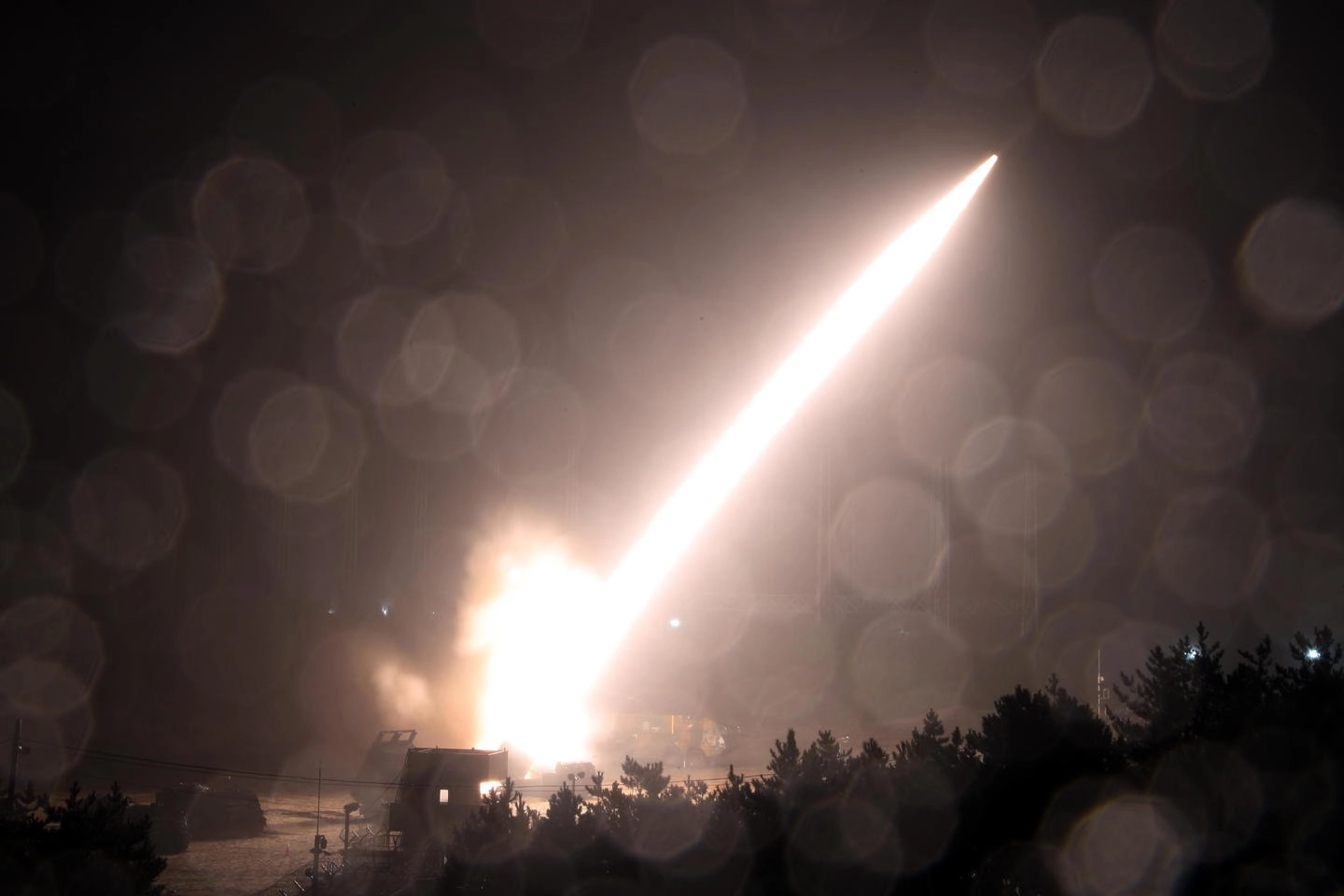 Il lancio dei missili è stato una risposta ai missili balistici dei Corea del Nord (Epa)