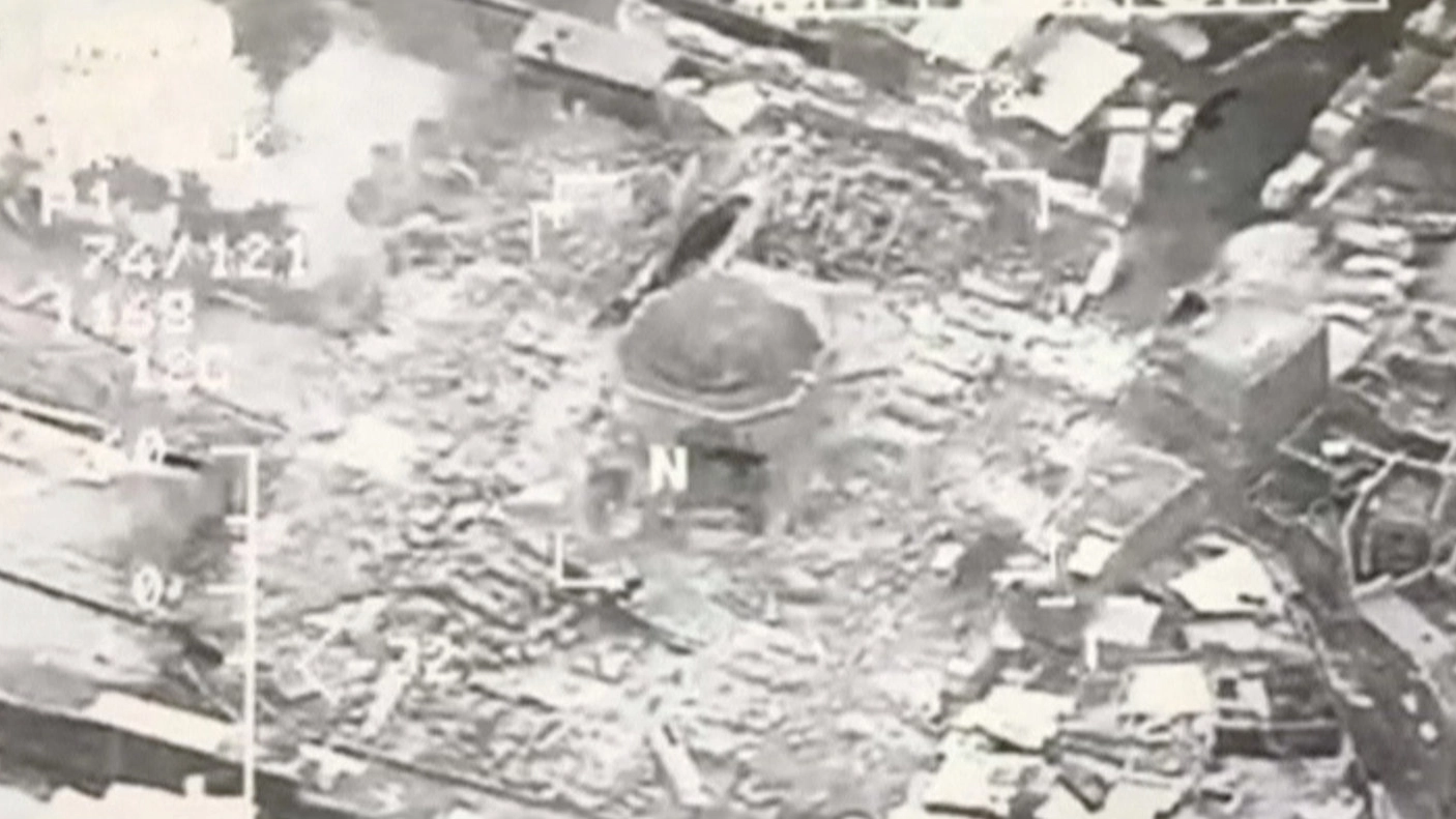 Mosul, la moschea di al-Nuri distrutta in un'immagine diffusa dall'esercito iracheno