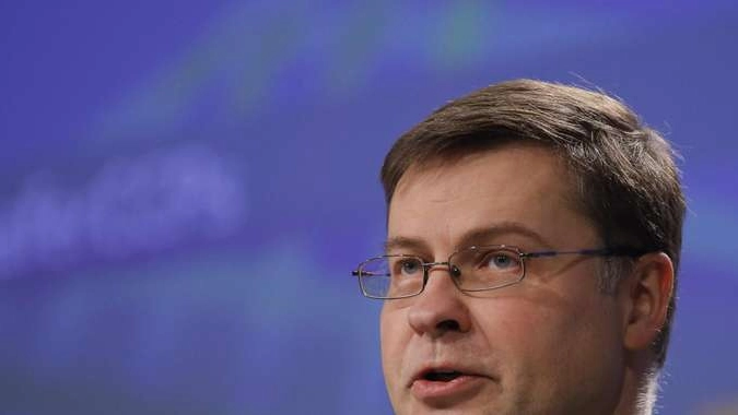 Banche: Dombrovskis,no misure frettolose