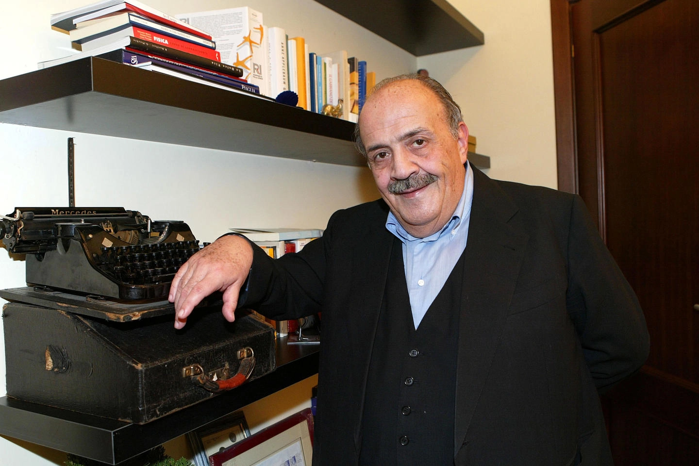 Maurizio Costanzo (Ansa)