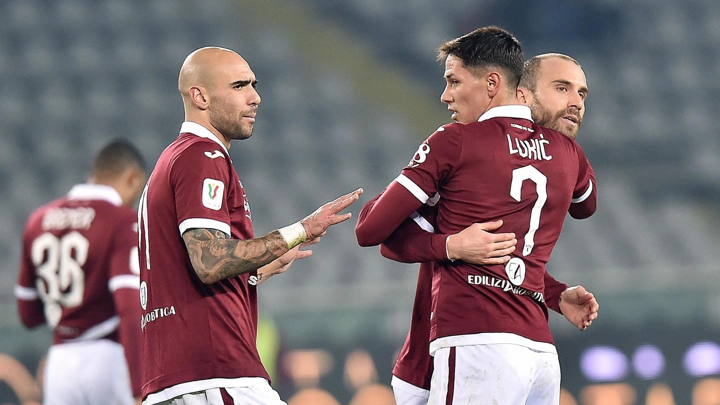 L'esultanza del Torino dopo il gol al Genoa (Ansa)