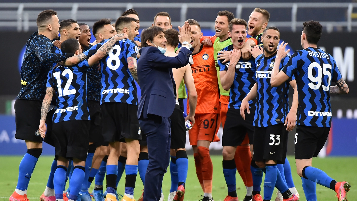 La gioia dei giocatori dell'Inter dopo il 5-1 alla Sampdoria (Alive)