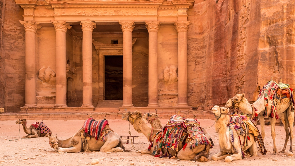 Il giro del mondo di Airbnb passa per Petra