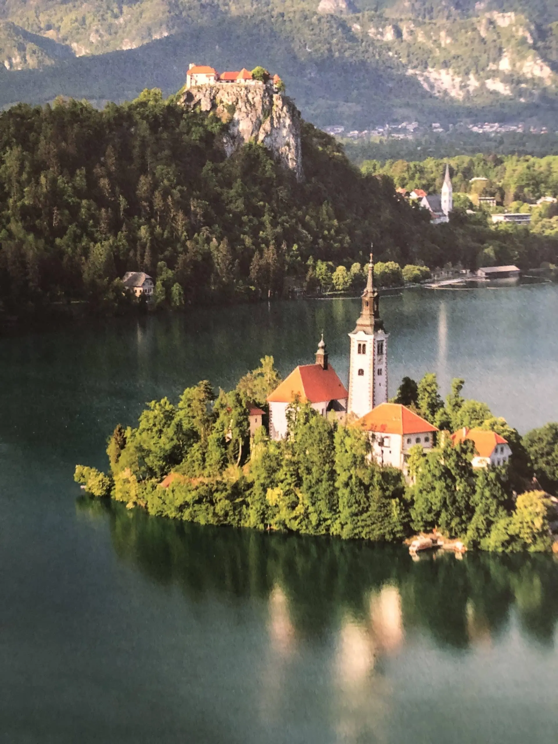 Il lago di Bled e la leggenda della campana sommersa