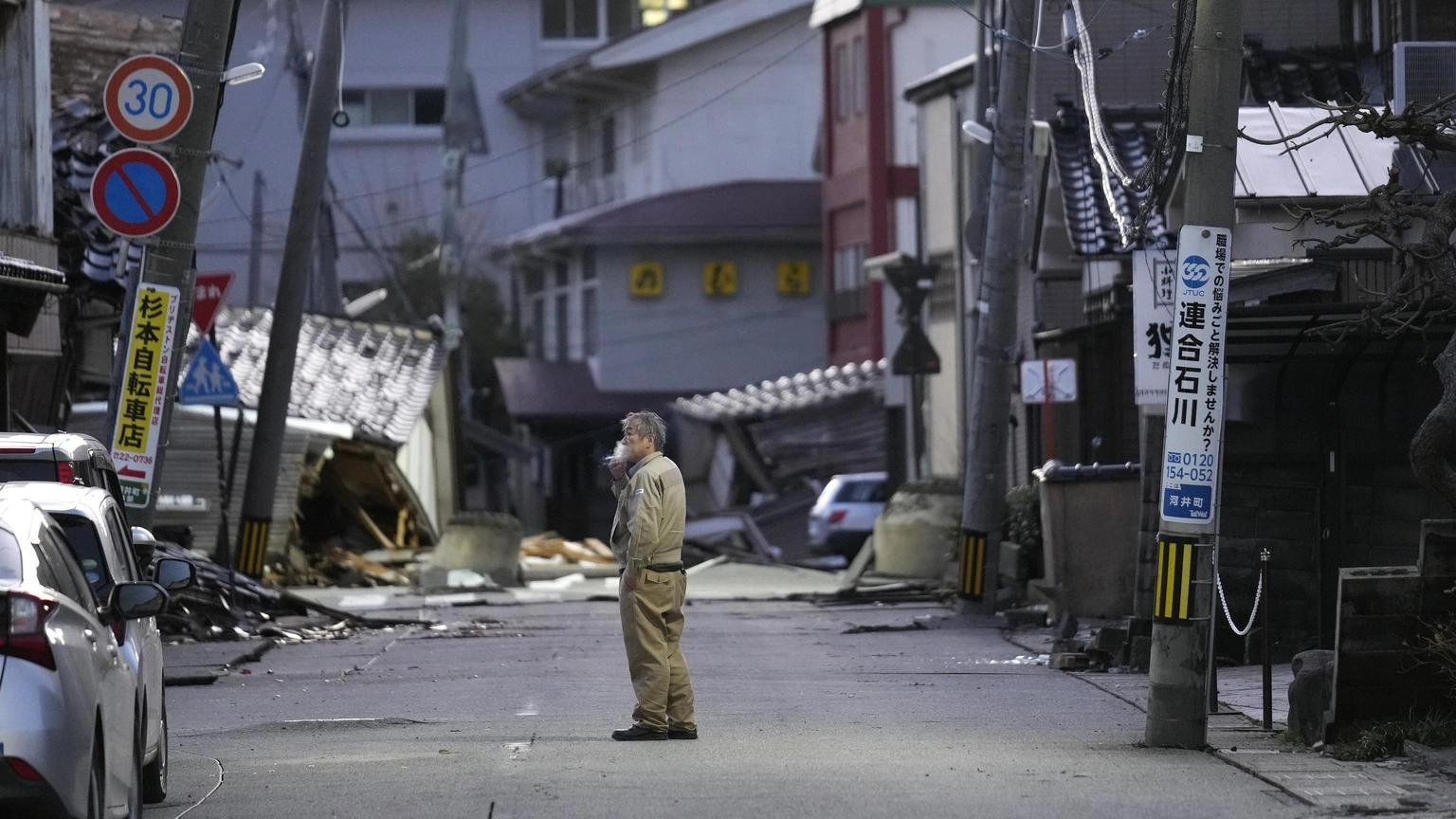 Sisma in Giappone: bilancio dei dispersi sale a 242, 92 i morti
