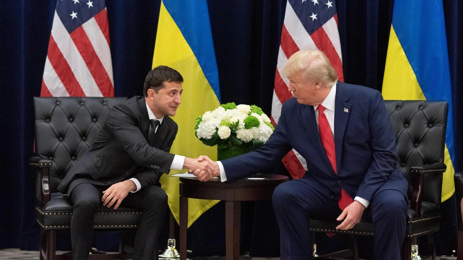 Ucraina: il presidente Zelensky invita Trump a Kiev