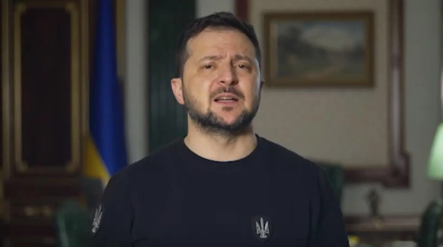 Sanremo, niente Festival per Zelensky: Amadeus leggerà una lettera. Mosca: poteva cantare