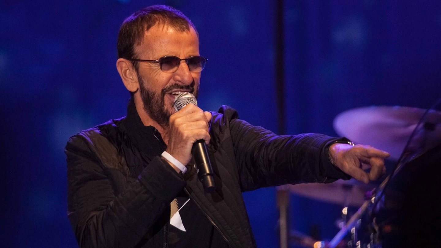 Ringo Starr sul palco (LaPresse)