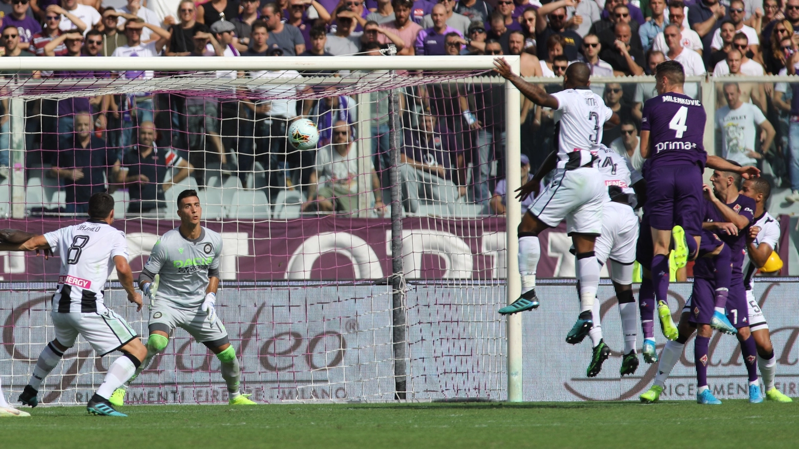 Milenkovic decide la sfida tra la sua Fiorentina e l'Udinese