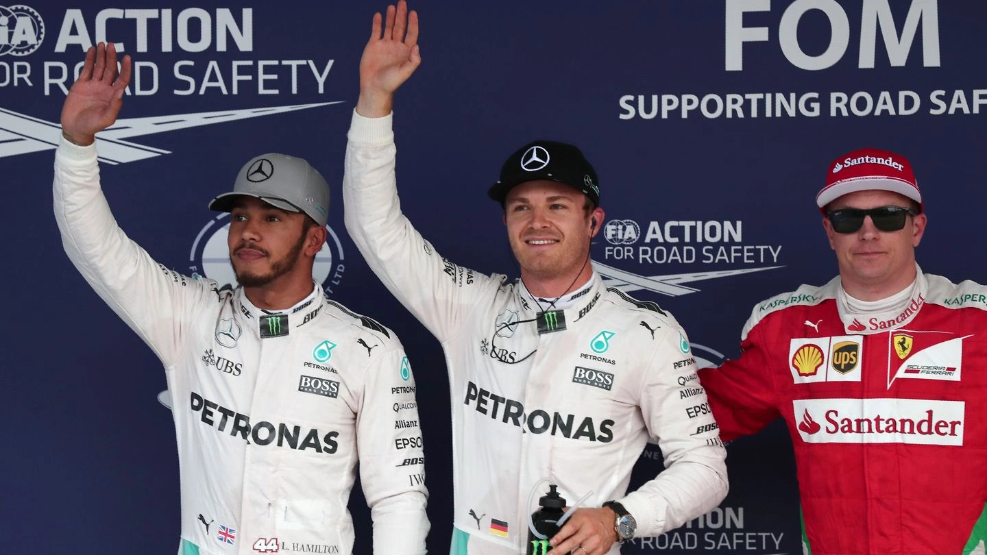 Lewis Hamilton, Nico Rosberg e Kimi Raikkonen (Afp)