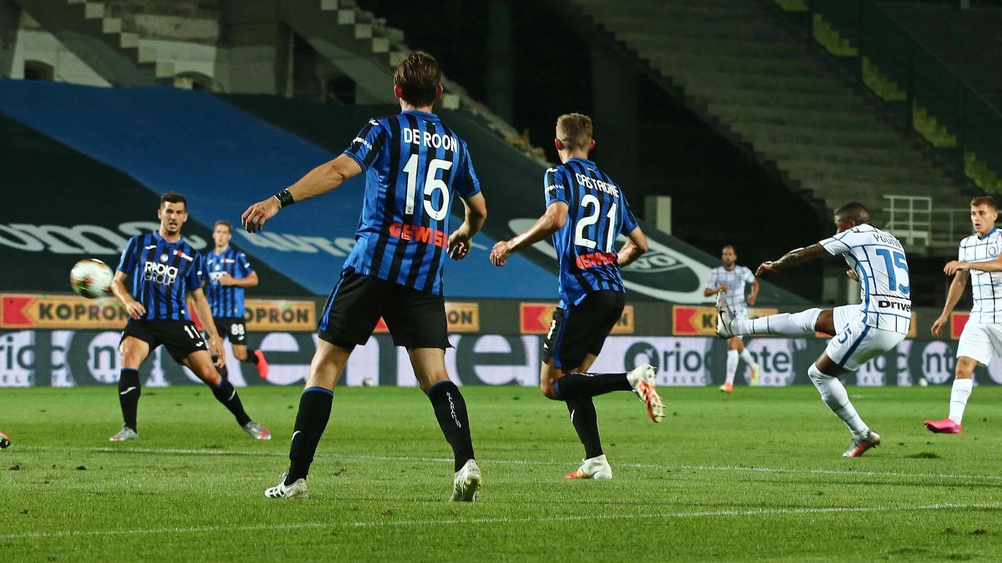 Atalanta-Inter 0-2, il gol del raddoppio di Young (Ansa)