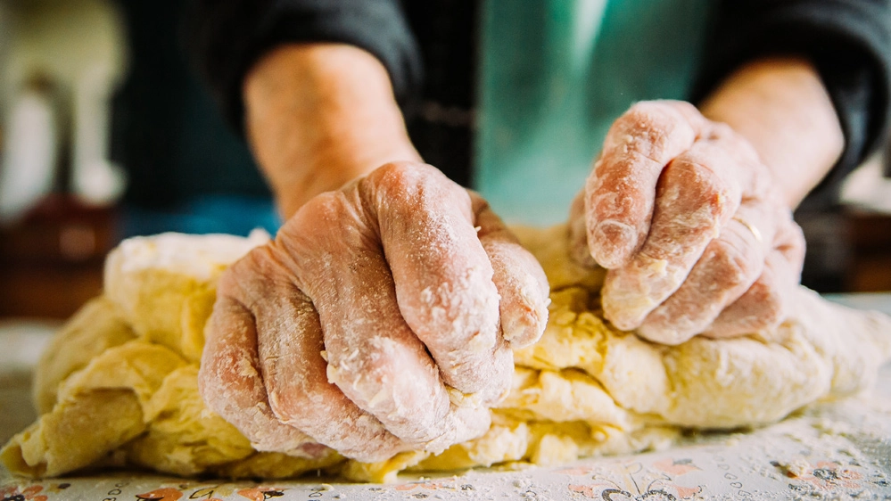 Un sito raccoglie le ricette delle nonne che fanno la pasta - Foto: beingbonny/iStock