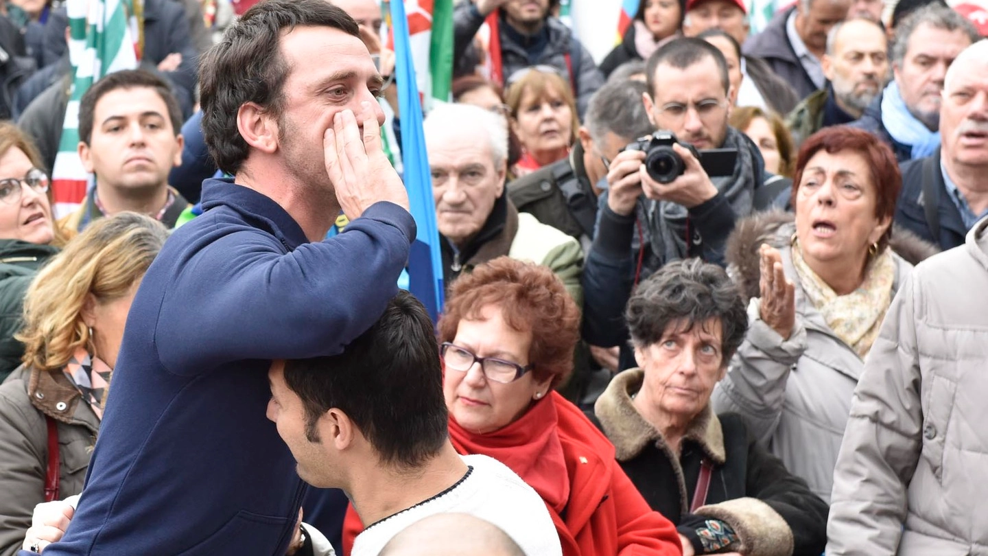 La manifestazione a Livorno (foto Novi)