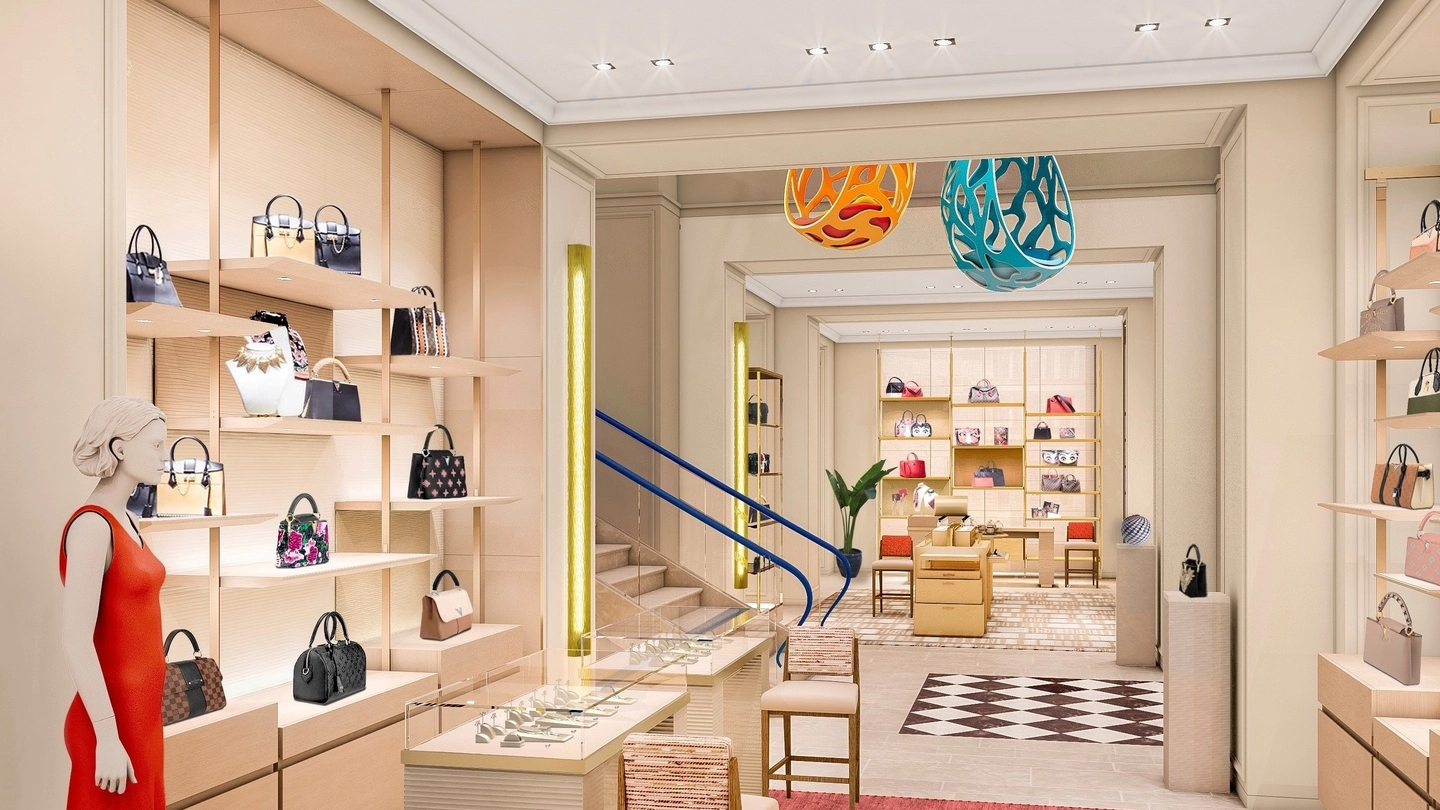 Un particolare della boutique di Louis Vuitton a Firenze