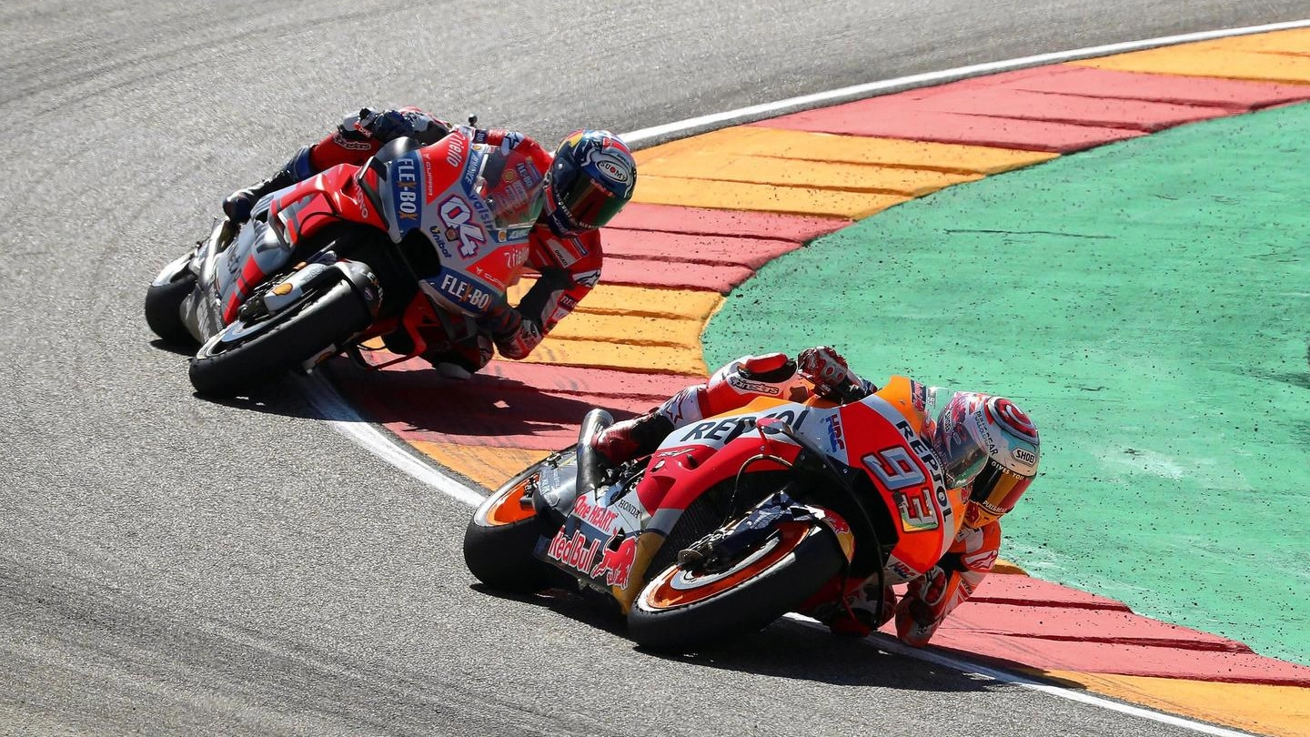 MotoGp Aragon 2018, la battaglia Marquez-Dovizioso (Ansa)