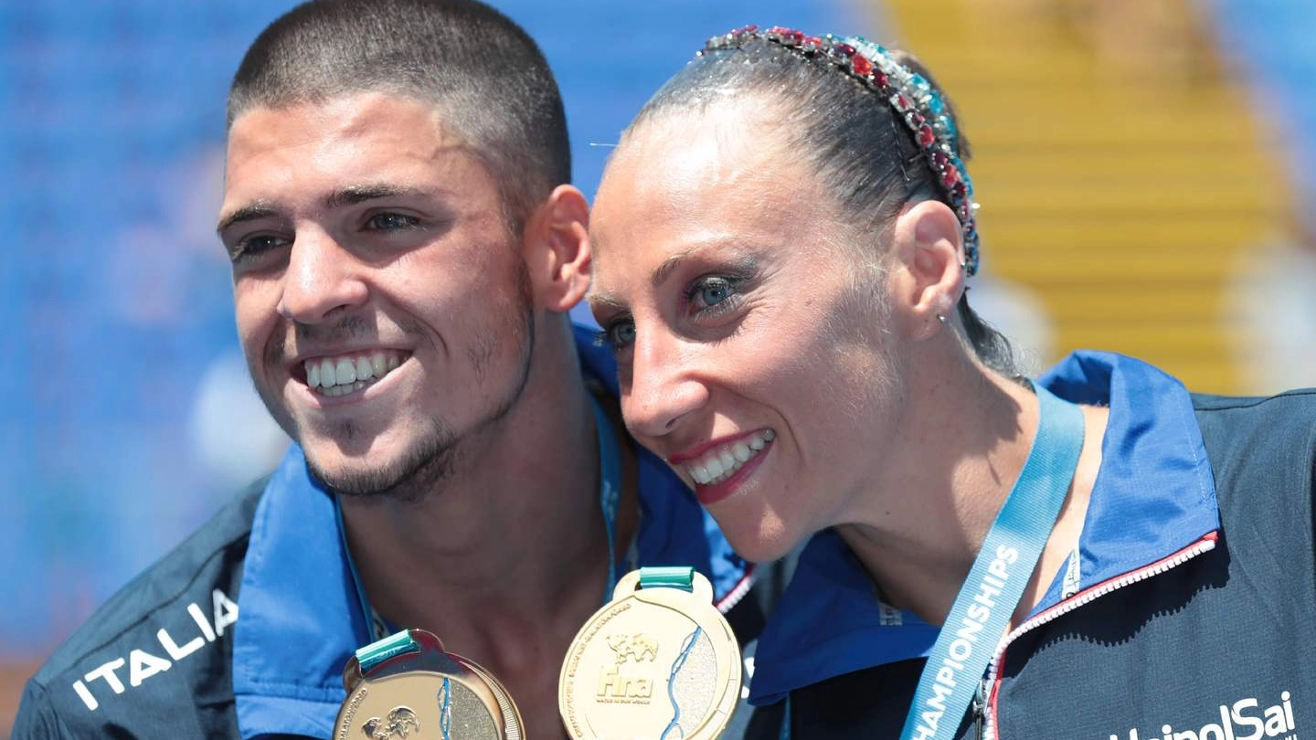 Giorgio Minisini e Manila Flamini, oro ai Mondiali di nuoto (Ansa)