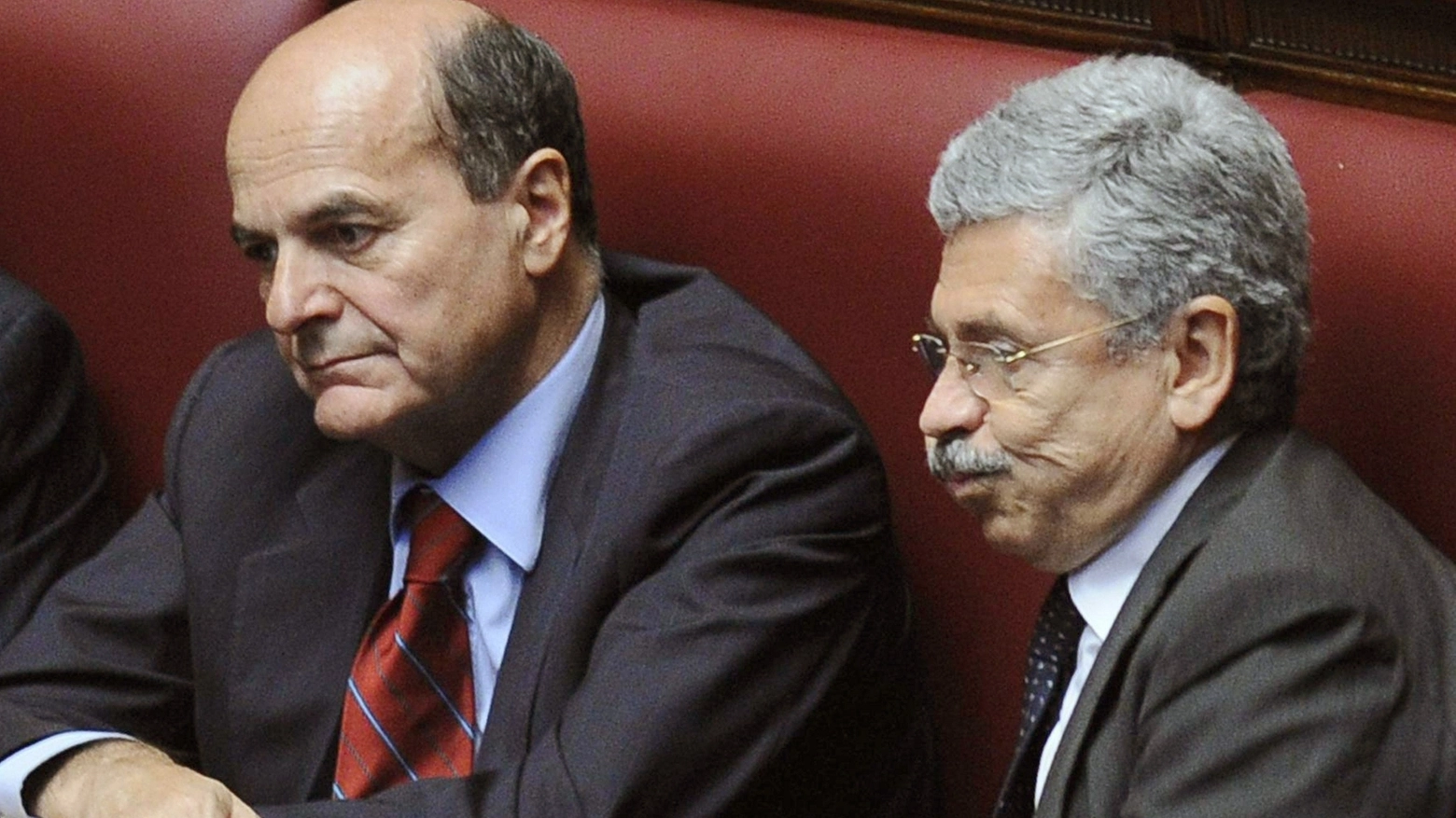 Pierluigi Bersani e Massimo D'Alema alla Camera in una foto d'archivio (Ansa)