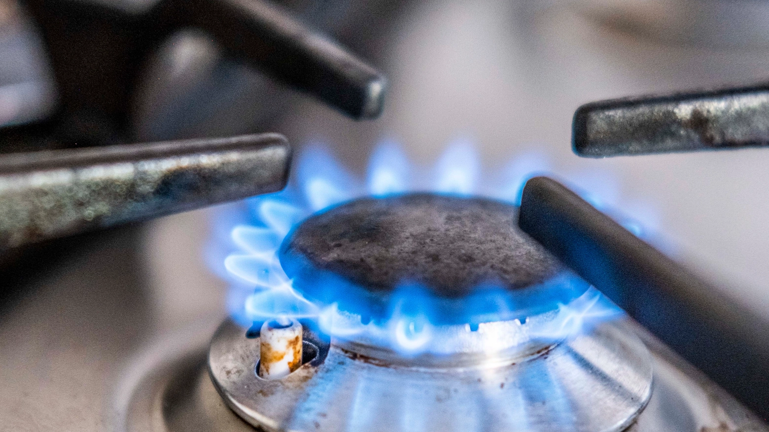 Il caro gas strozza famiglie e imprese