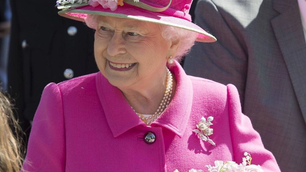 La regina Elisabetta II: 90 anni e non sentirli (Olycom)