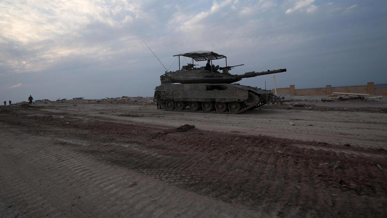 Usa approvano d'urgenza vendita di munizioni per tank a Israele