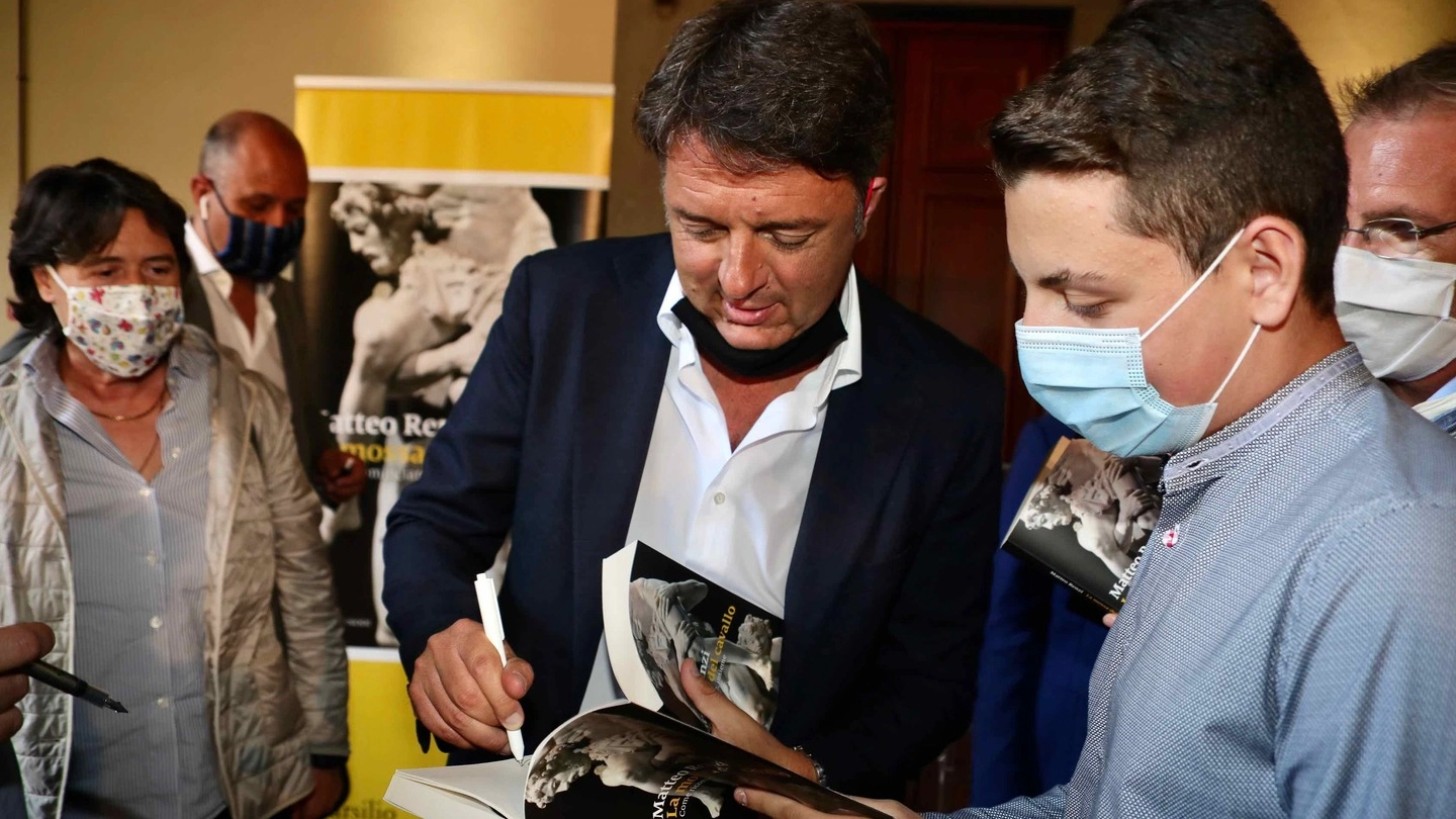 Matteo Renzi presenta il suo libro 'La mossa del cavallo' (Newpress)