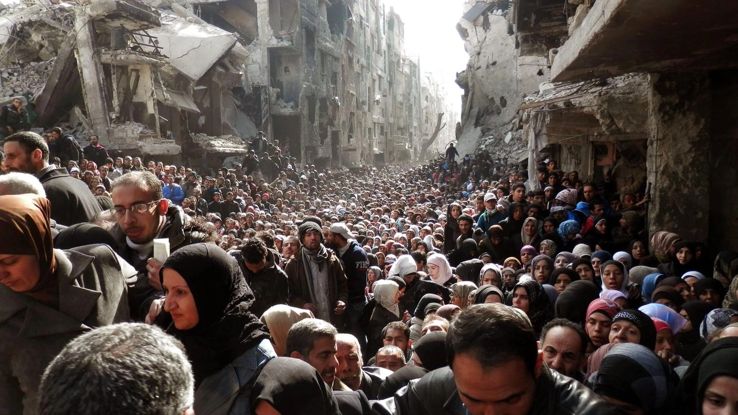 Siria, Isis occupa campo profughi palestinese alla periferia di Damasco (ansa)