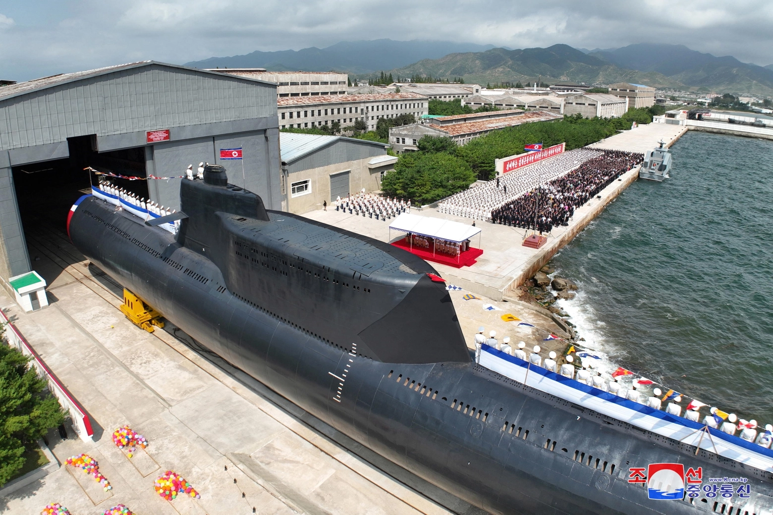 Sottomarino nucleare tattico, cerimonia di presentazione Corea del Nord (Ansa)