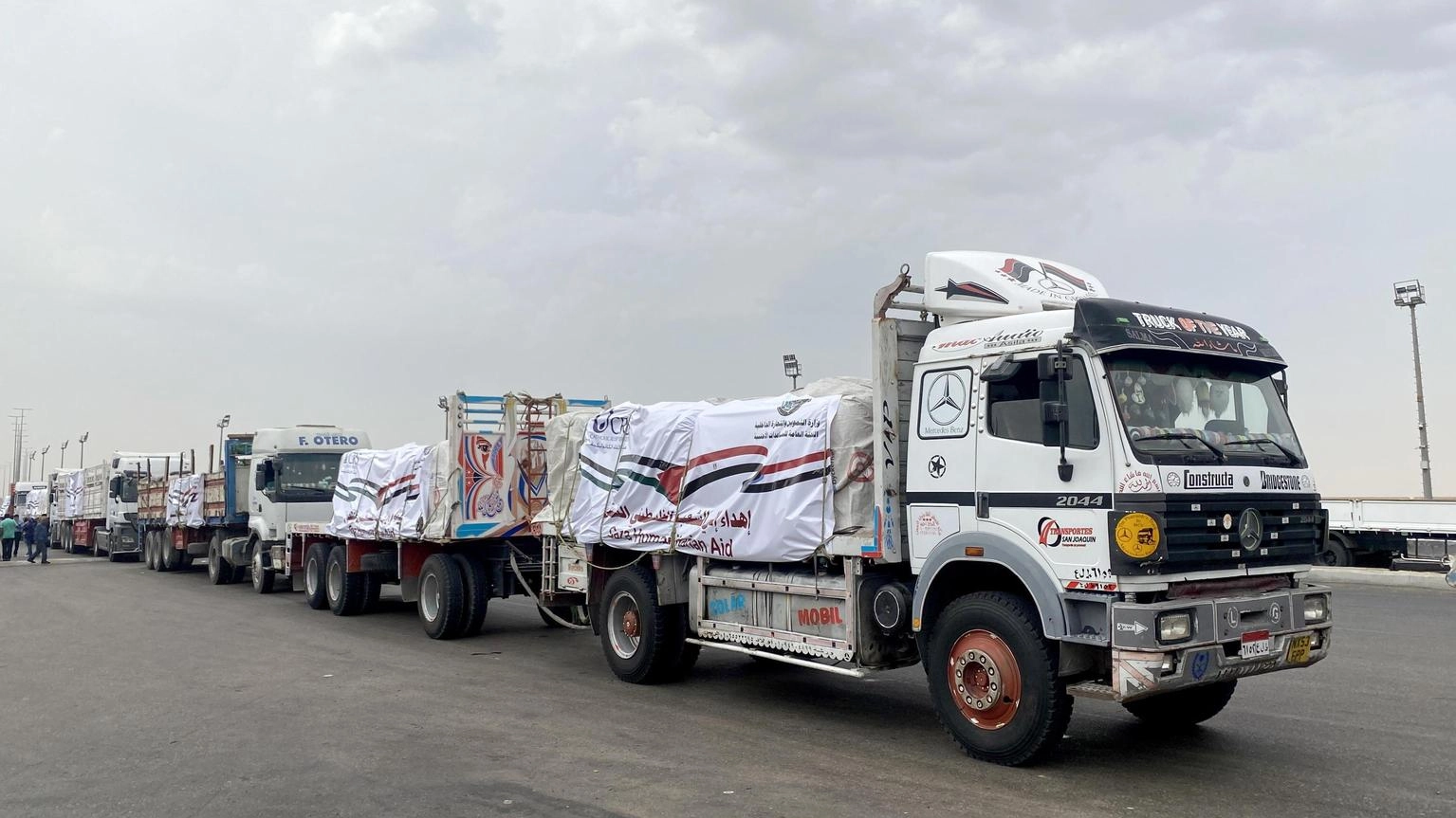 Gaza: sì di Israele a 24.000 litri diesel per camion umanitari