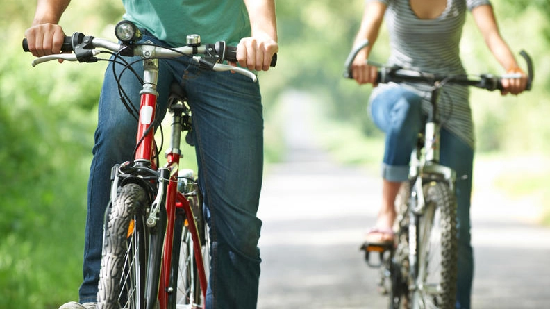 Due studi confermano i benefici della bicicletta - foto Ian Allenden / Alamy