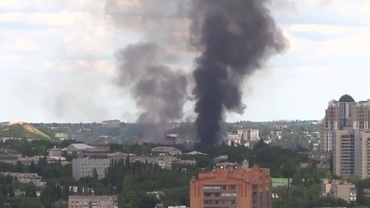 Donetsk, bombe ucraine: uomini bloccati nella miniera di Zasyadko