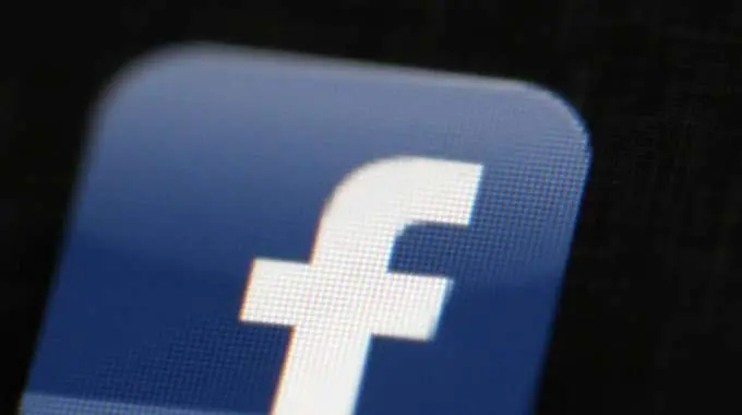 Facebook:errore pubblicità,titolo -1,76%