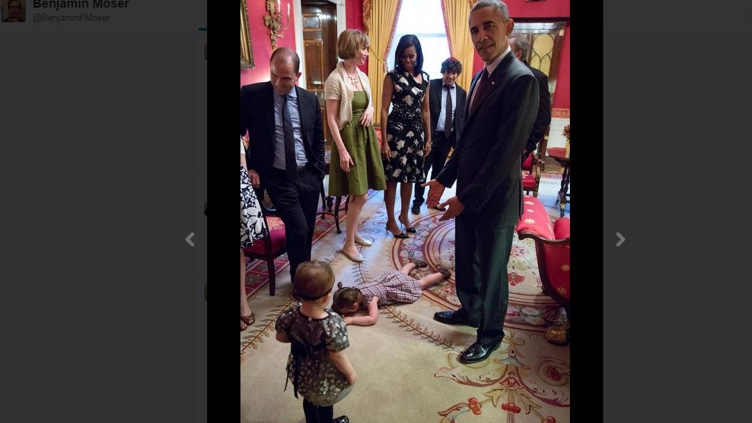 la nipotina dello scrittore Benjamin Moser fa i capricci con Obama (da facebook)