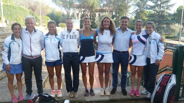 La squadra femminile del Tc Prato