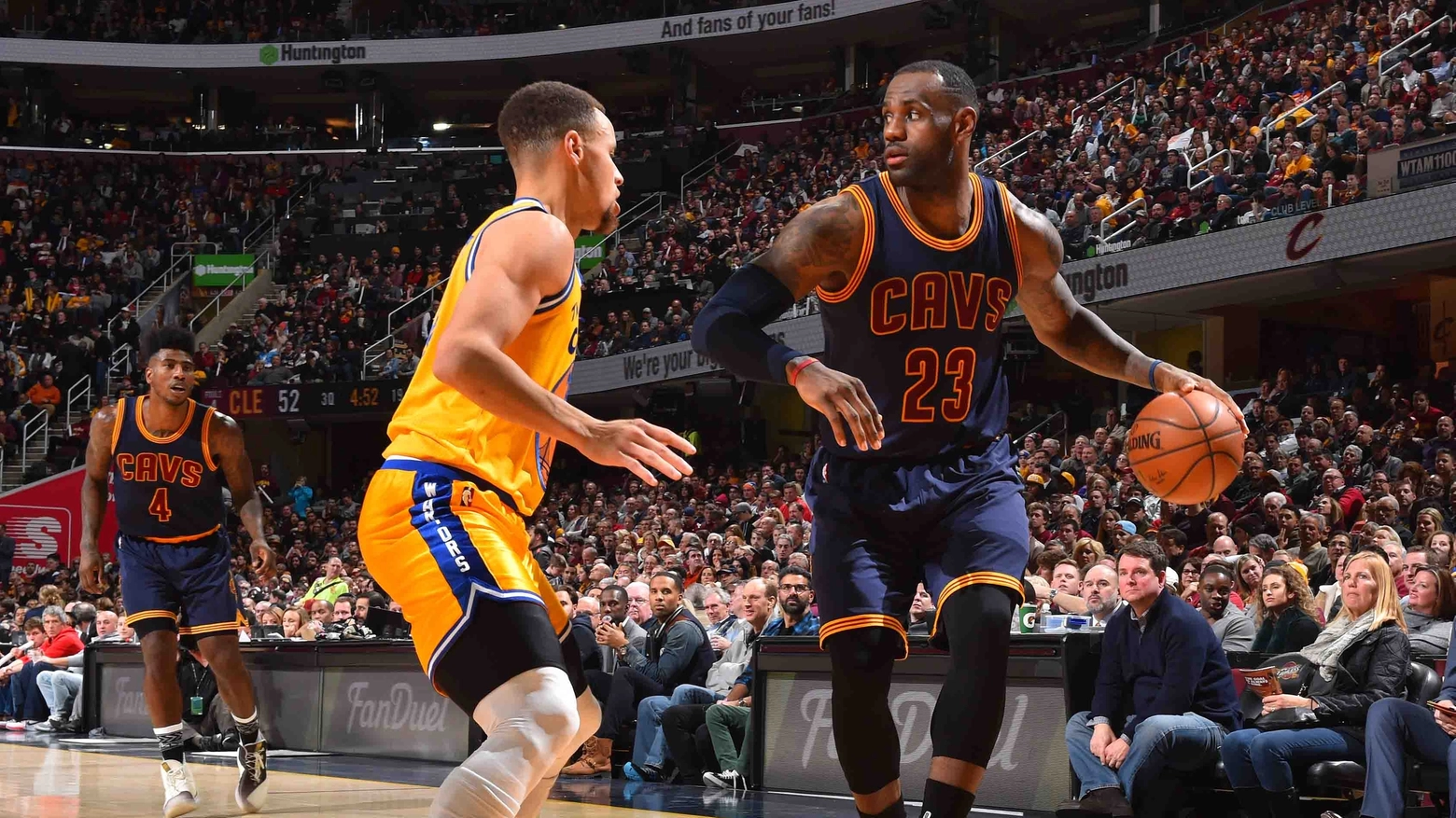 Steph Curry contro LeBron James (NBA/Getty Images)