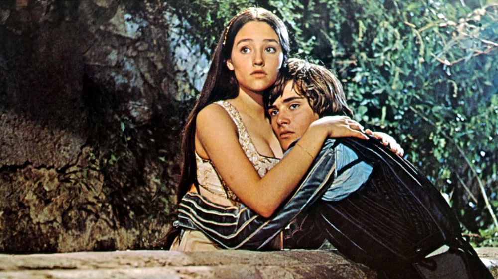 Romeo e Giulietta', gli attori fanno causa a Paramount. Nudi senza volerlo