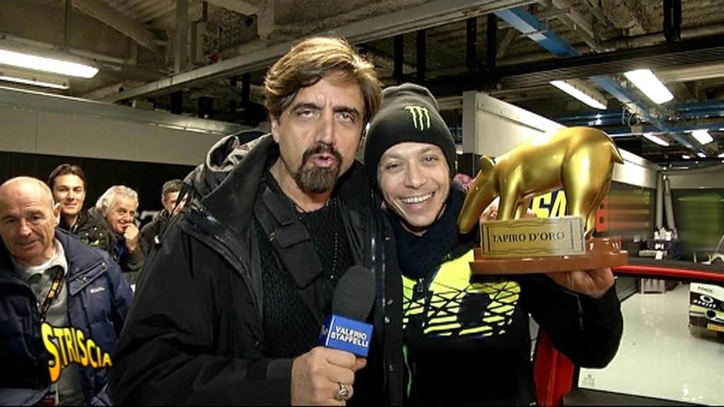 Valentino Rossi riceve il Tapiro d'oro (Striscia la Notizia - Canale 5)