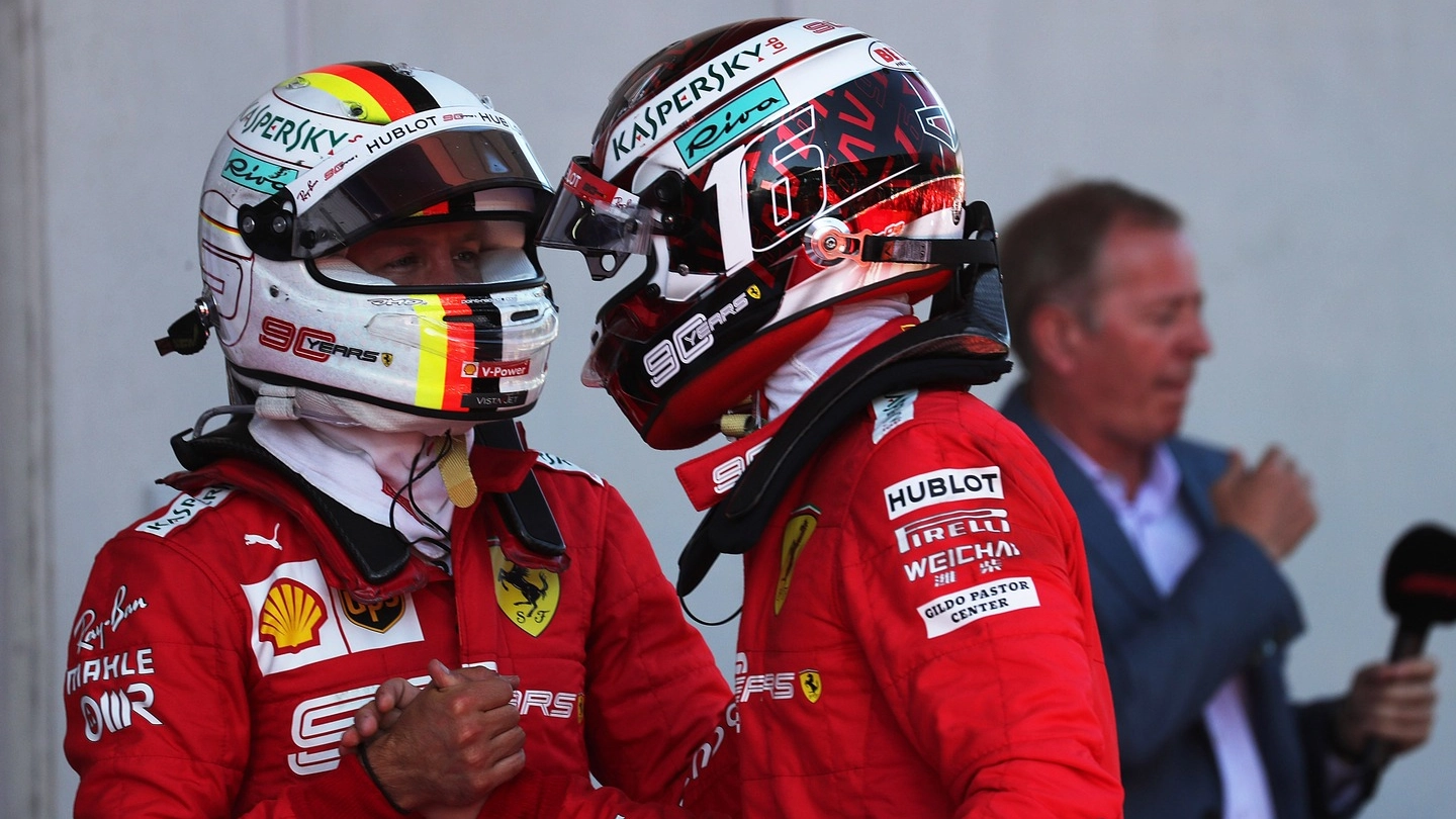 Charles Leclerc e Sebastian Vettel dopo il Gp d'Austria (LaPresse)