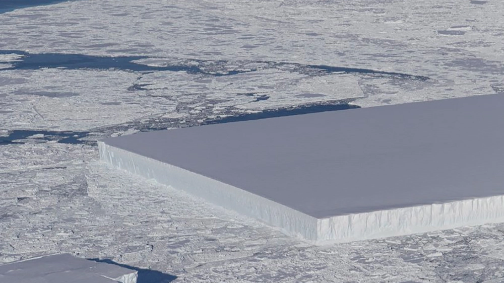 L'iceberg dalla forma rettangolare (Foto: Nasa)