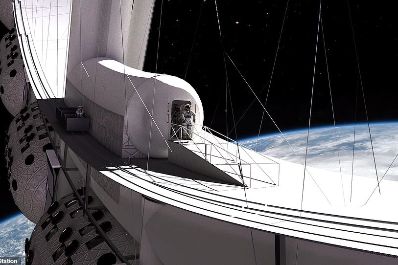 Voyager Station, hotel nello spazio